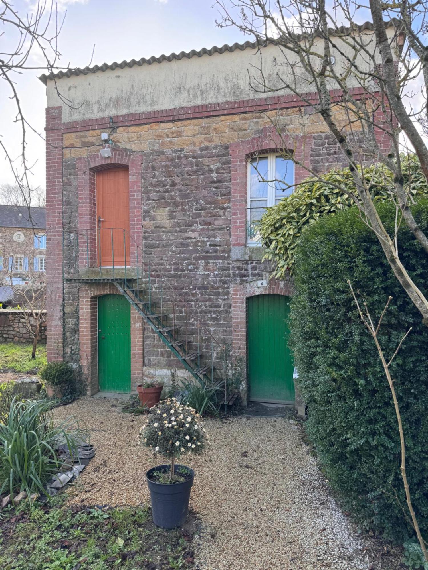 Authentique Lavoir Au Bord Du Trieux * Pontrieux